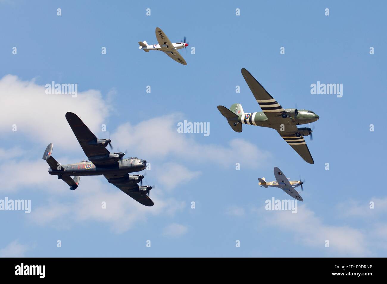 Battle of Britain Memorial Flight célébrant les 100 ans de la Royal Air Force au Royal International Air Tattoo 2018 Banque D'Images