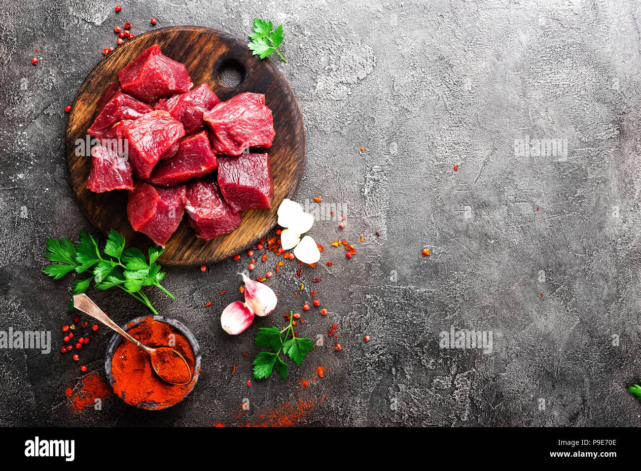 La viande de boeuf cru. Surlonge de boeuf en tranches fraîches Banque D'Images