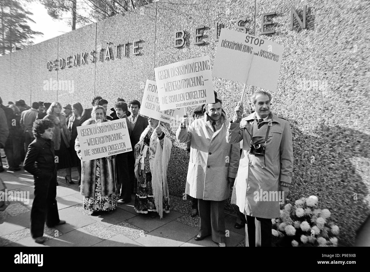 Bergen-Belsen, Allemagne, 27.10.1979 - événement commémoratif à la persécution des Sinti et Roms dans le Troisième Reich dans le mémorial de la camp de concentration de Bergen-Belsen (digital image à partir d'un b/w-film-négatif) Banque D'Images
