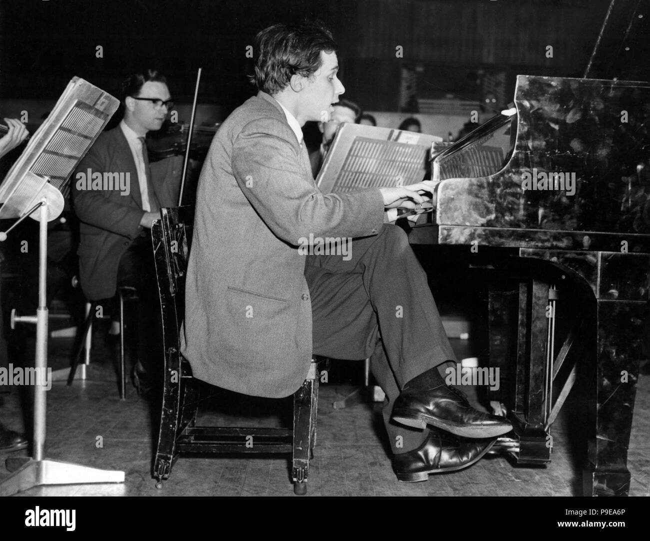 Glenn gould Banque de photographies et d’images à haute résolution - Alamy