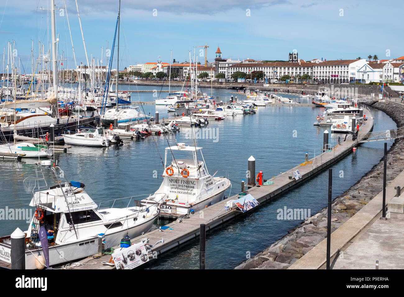 Ponta Delgado sur l'île de Sao Miguel est la plus grande ville et aussi la capitale des Açores Banque D'Images