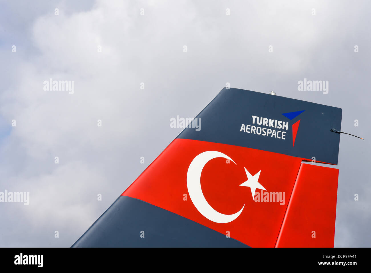 Turkish Aerospace Hurjet dérive avec la Turquie et l'étoile du drapeau du croissant au Farnborough International Airshow, FIA 2018, UK. Journée du commerce pour les entreprises Banque D'Images
