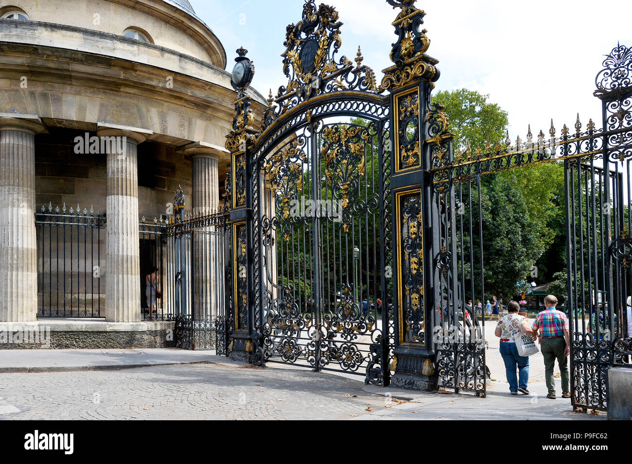 Rotonde, dans le Parc Monceau, (1787) construite dans le cadre du mur de l'Farmers-General - Paris - France Banque D'Images