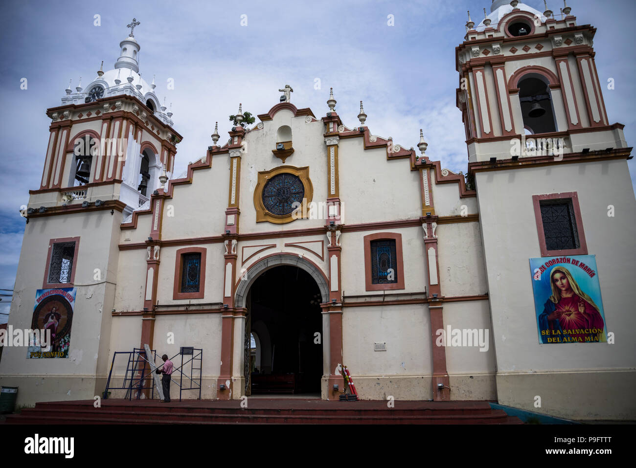 La Cathédrale Saint-james the Apostle aussi appelée cathédrale Santiago de Veraguas Panama en prêt pour la Journée mondiale de la Jeunesse (JMJ) 2019 Banque D'Images