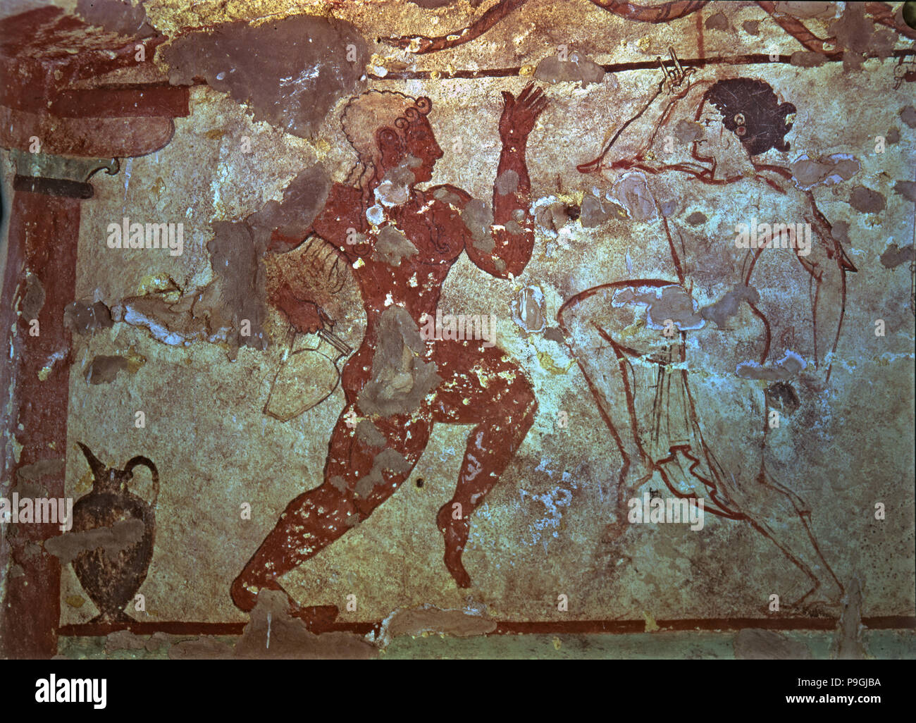 Chambre funéraire de la nécropole de Tarquinia, la peinture murale représentant les deux danseurs. Banque D'Images