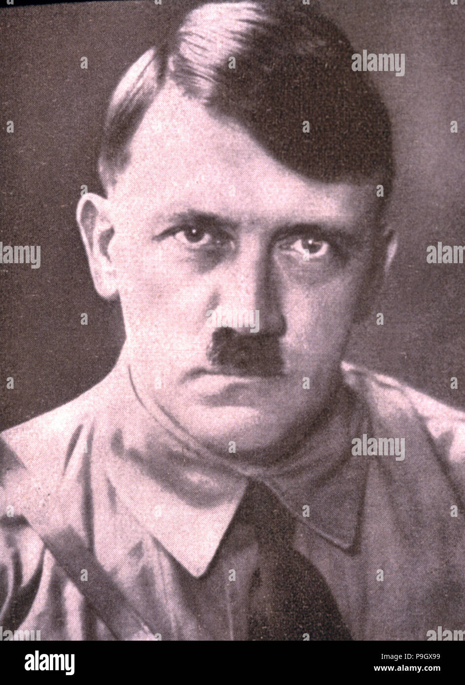 Hitler, Adolf (1889 - 1945), photo de l'édition originale du livre 'Mein Kampf'. Banque D'Images