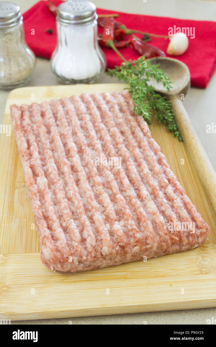 La farce de viande crue Banque D'Images