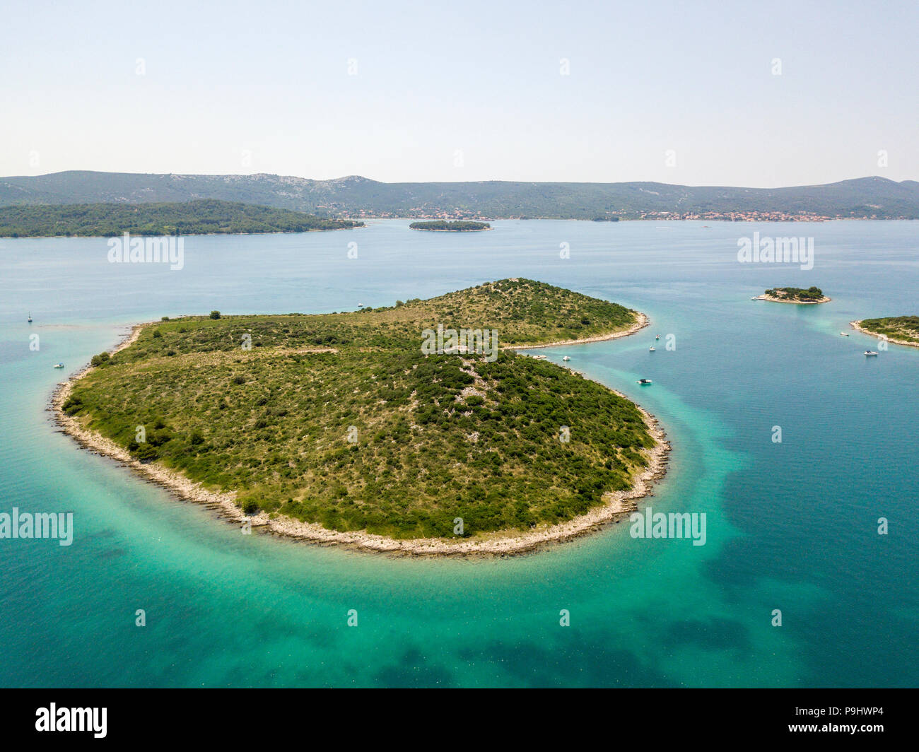 Vue aérienne de l'île en forme de cœur, la Croatie,forme de cœur, Otok Galesnnjak, îlot, rock. Également appelé otok za Zaljubljene Banque D'Images