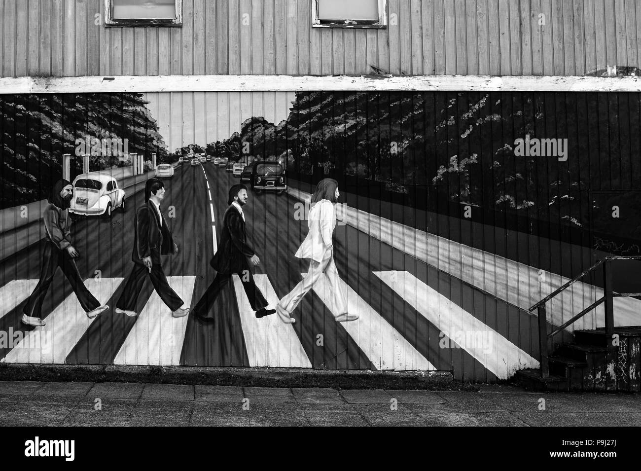 Golden Oldies Record Store avec fresque de l'album Abbey Road des Beatles sur le côté du mur, un magasin de disques Artiste David Heck. Banque D'Images