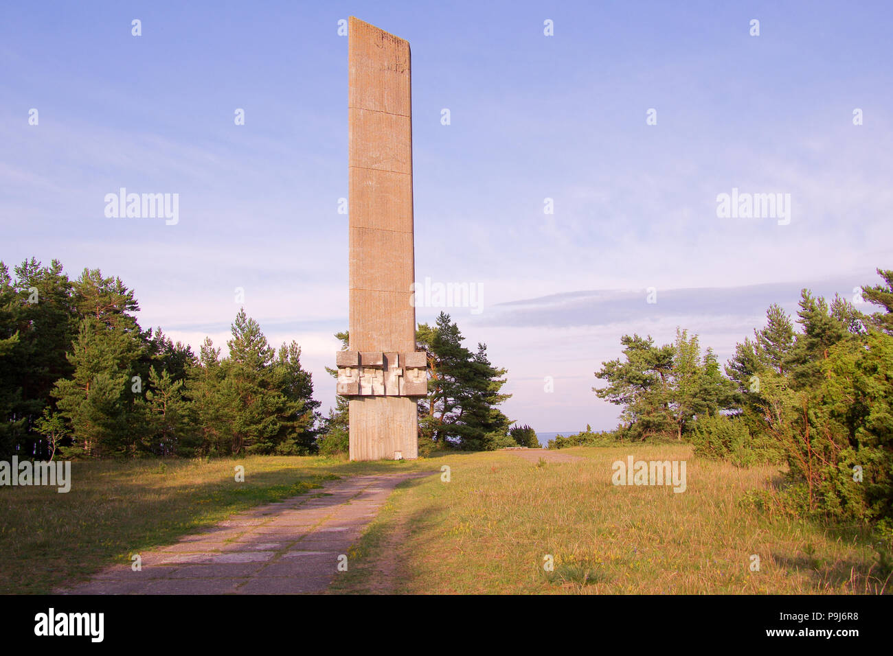 Monument de la bataille de nuit Tehumardi et soldats tombés à Saaremaa (Estonie Banque D'Images