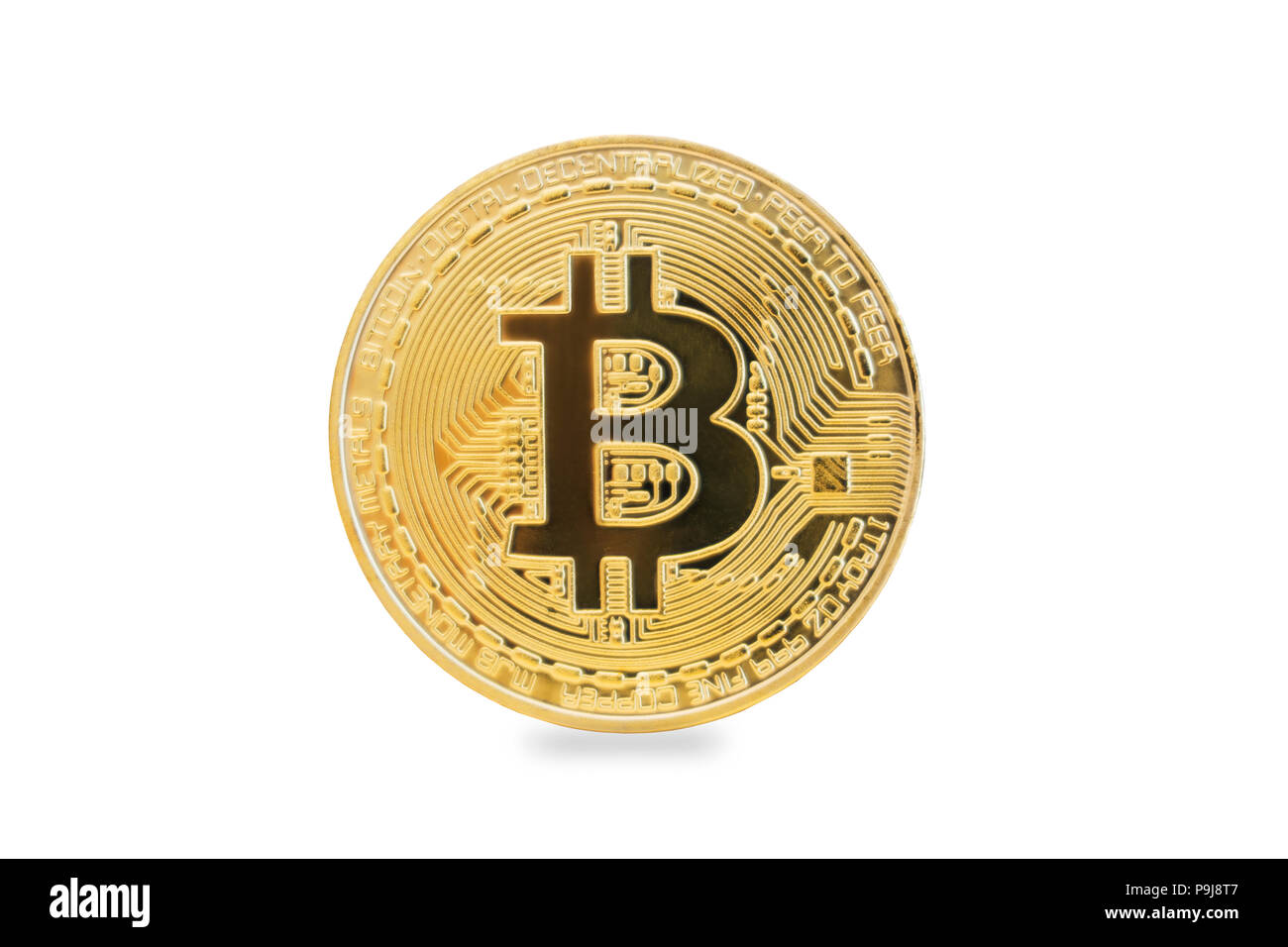 Pièce d'or de Bitcoin BTC isolé sur fond blanc Banque D'Images