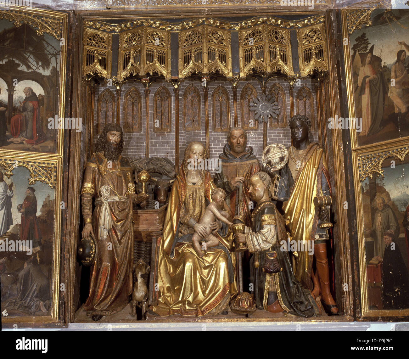 Triptyque sur le thème de l'Epiphanie, en bois polychromé travail gothique et liées à la Gil o… Banque D'Images