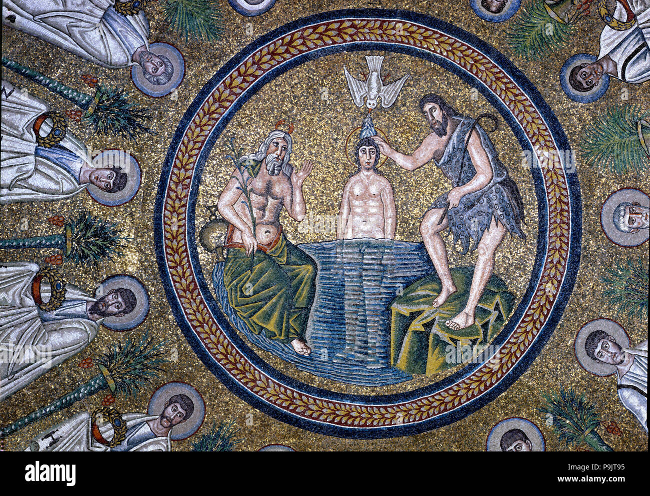 Mosaïque du Baptême du Christ, dans le Baptistère des Ariens, Ravenne. Banque D'Images