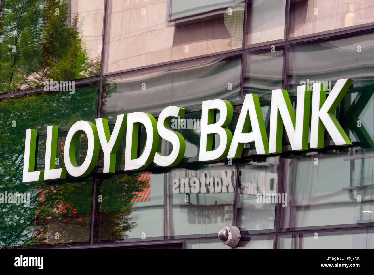 La Banque Lloyds Sign Banque D'Images