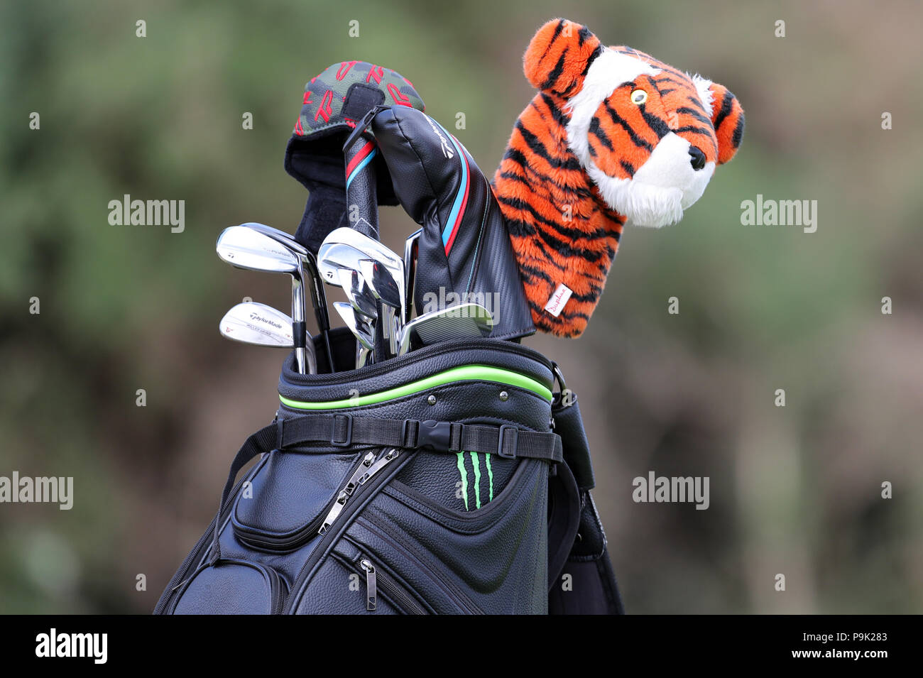 Vue générale des États-Unis à la Tiger Woods' sac de golf au cours de l'aperçu jour 4 de l'Open Championship 2018 à Carnoustie Golf Links, Angus. Banque D'Images