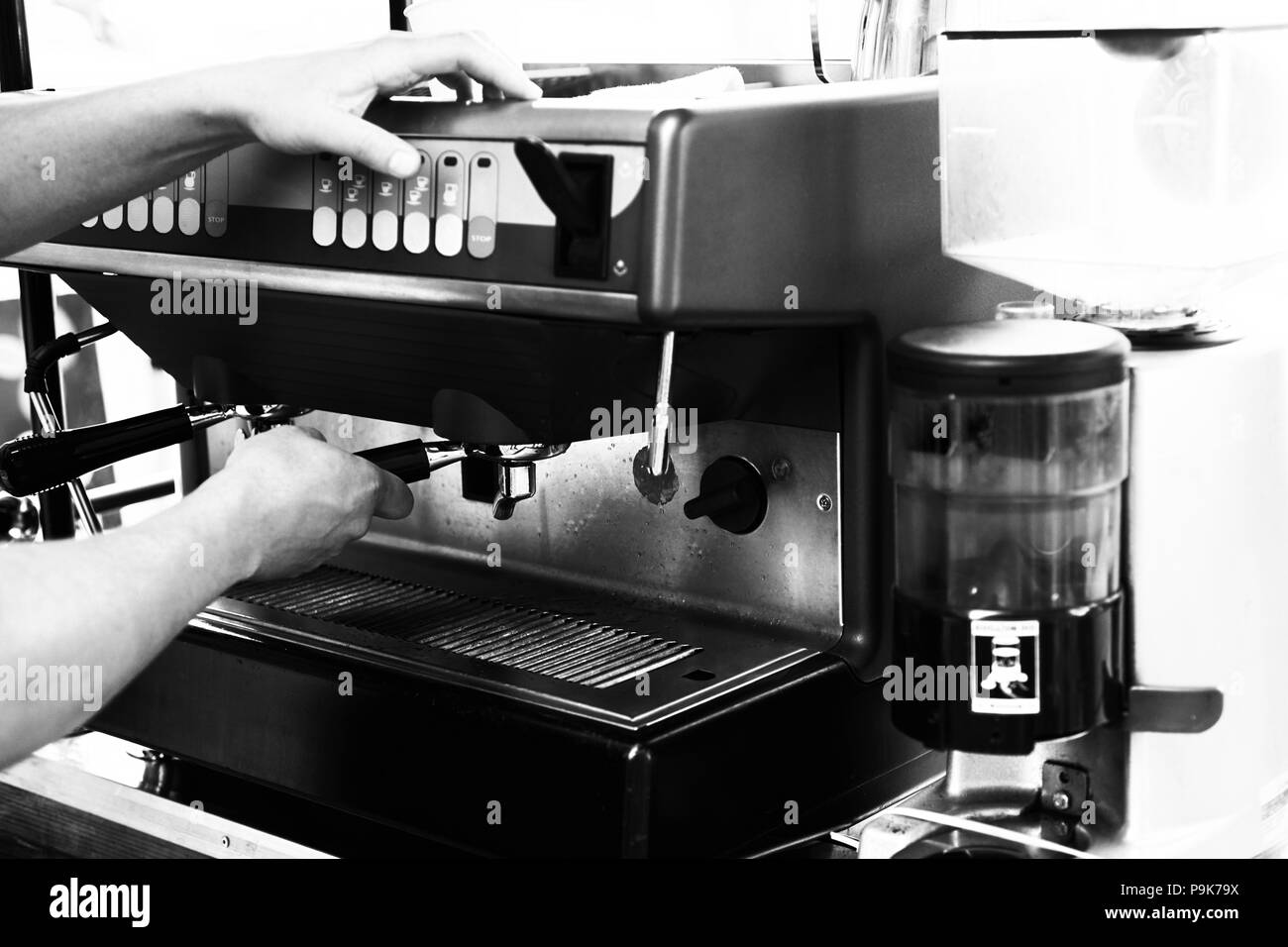 Grande machine à café dans la rue coffee shop Banque D'Images