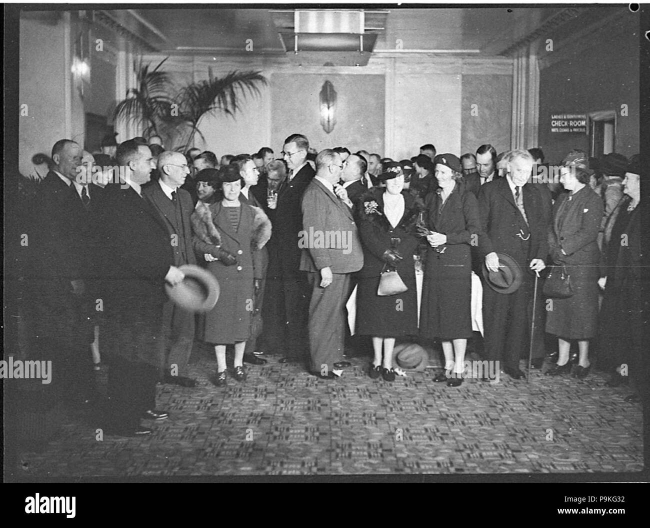 23660 SLNSW 247 Premiere of Broken Melody jour nuit Ambassade prises pour des films de l'Empire britannique Banque D'Images