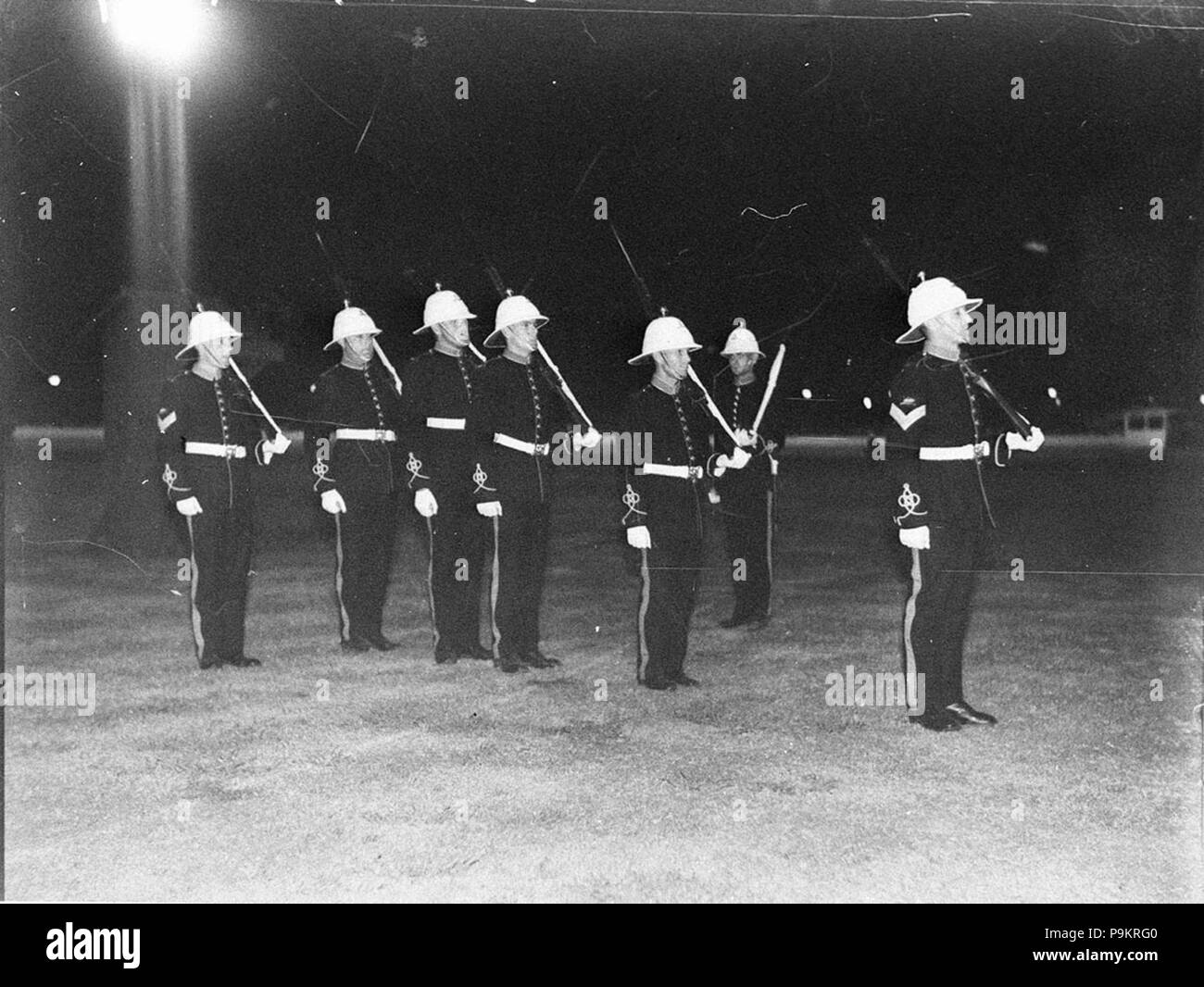 296 SLNSW 9048 Artillerie royale australienne sur le défilé Banque D'Images