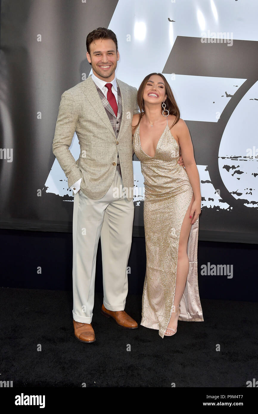 Los Angeles, USA. 17 juillet, 2018. Ryan Guzman et Chrysti Ane Lopes lors de la première du film 'l'Equalizer 2' à l'Théâtre chinois de Grauman. Los Angeles, 17.08.2018 | Conditions de crédit dans le monde entier : dpa/Alamy Live News Banque D'Images