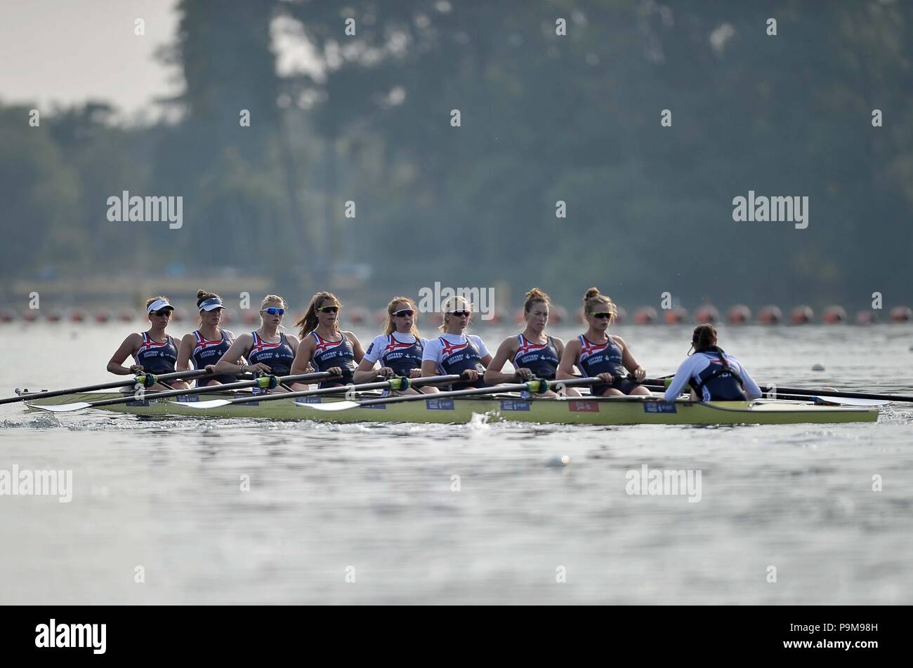 Redgrave Pinsent Aviron Lake, au Royaume-Uni. 19 juillet 2018. Les huit femmes composé d'Anastasia Chitty, Katherine Douglas, Holly Hill, Rebecca Girling, Fiona Guillaume Picot, Holly Norton, Karen Bennett, Rebecca raccourcir et de Mathilde Horn (Cox). L'équipe d'aviron britannique annonce de pour les Championnats d'Europe à Glasgow 2018. Redgrave Pinsent Aviron Lac. Dans le Berkshire. UK. 19/07/2018. Credit : Sport en images/Alamy Live News Banque D'Images