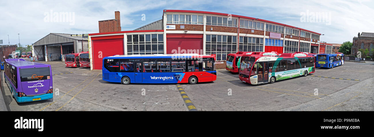 Warringtons propre Autobus, dépôt principal panorama, Wilderspool Causeway, Cheshire, North West England, UK Banque D'Images