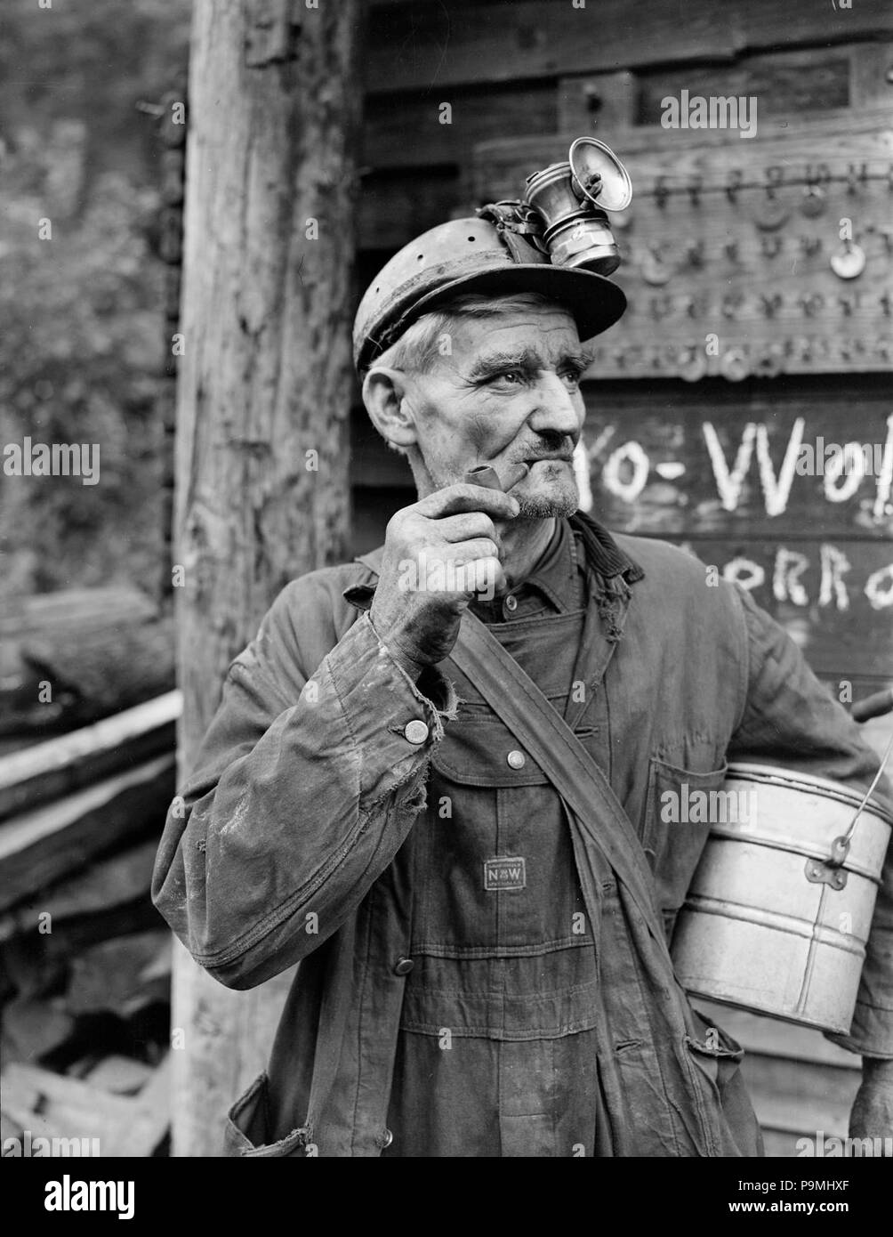 Un mineur. P V & K Coal Company, trèfle, Lejunior de mine, Harlan County, Kentucky. - Banque D'Images