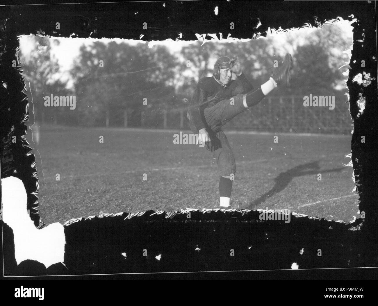 140 Anthony Fox en uniforme de football 1922 (3191306257) Banque D'Images