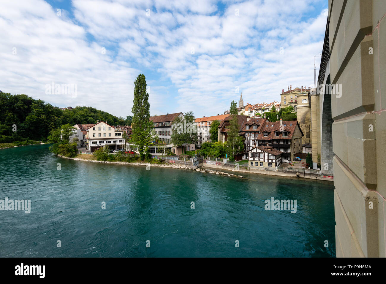 Berne, la capitale de la Suisse, est construit autour d'un escroc dans l'Aare. Il tire ses origines du 12ème siècle, avec son archit Banque D'Images