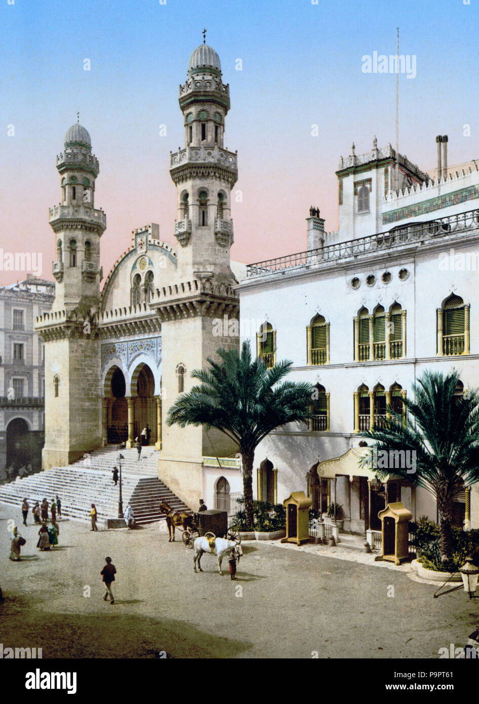 . Anglais : La Mosquée Ketchaoua Ottoman (construit 1612) - à Alger, Algérie française. Photographié en 1899, durant la période où elle a été convertie en la cathédrale Saint-Philippe coloniale française d'Alger (1845-1962). Français : La mosquée Ketchaoua d'Alger (cathédrale durant la présence française)(Algérie, 1899). L'emplacement de l'appareil photo 36° 47 ? 06,11 ? N, 3° 03 ? 40.07 ? E Voir ce et d'autres images sur : OpenStreetMap - Google Earth ; 36,785031 3,061130 . Entre 1890 et 1905 114 1899 la cathédrale d'Alger Banque D'Images