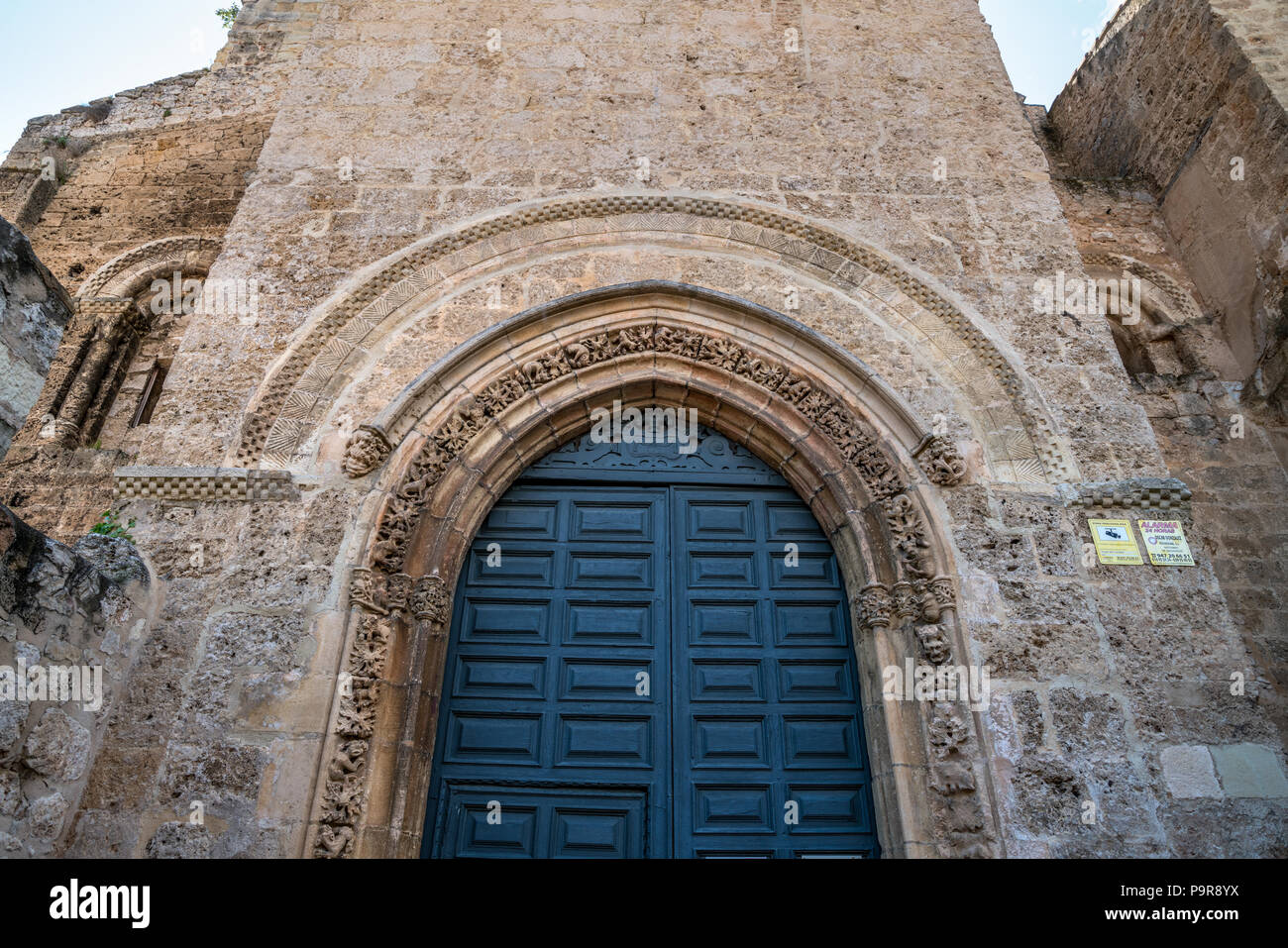 Monastère bénédictin de San Salvador de Oña du 11e siècle dans une petite ville de Oña, Castille et Leon, Espagne Banque D'Images