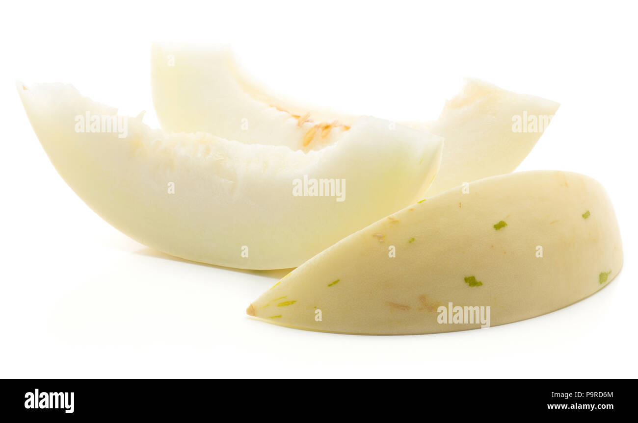 Trois (melon Piel de Sapo, de miellat) coupes isolé sur fond blanc Banque D'Images