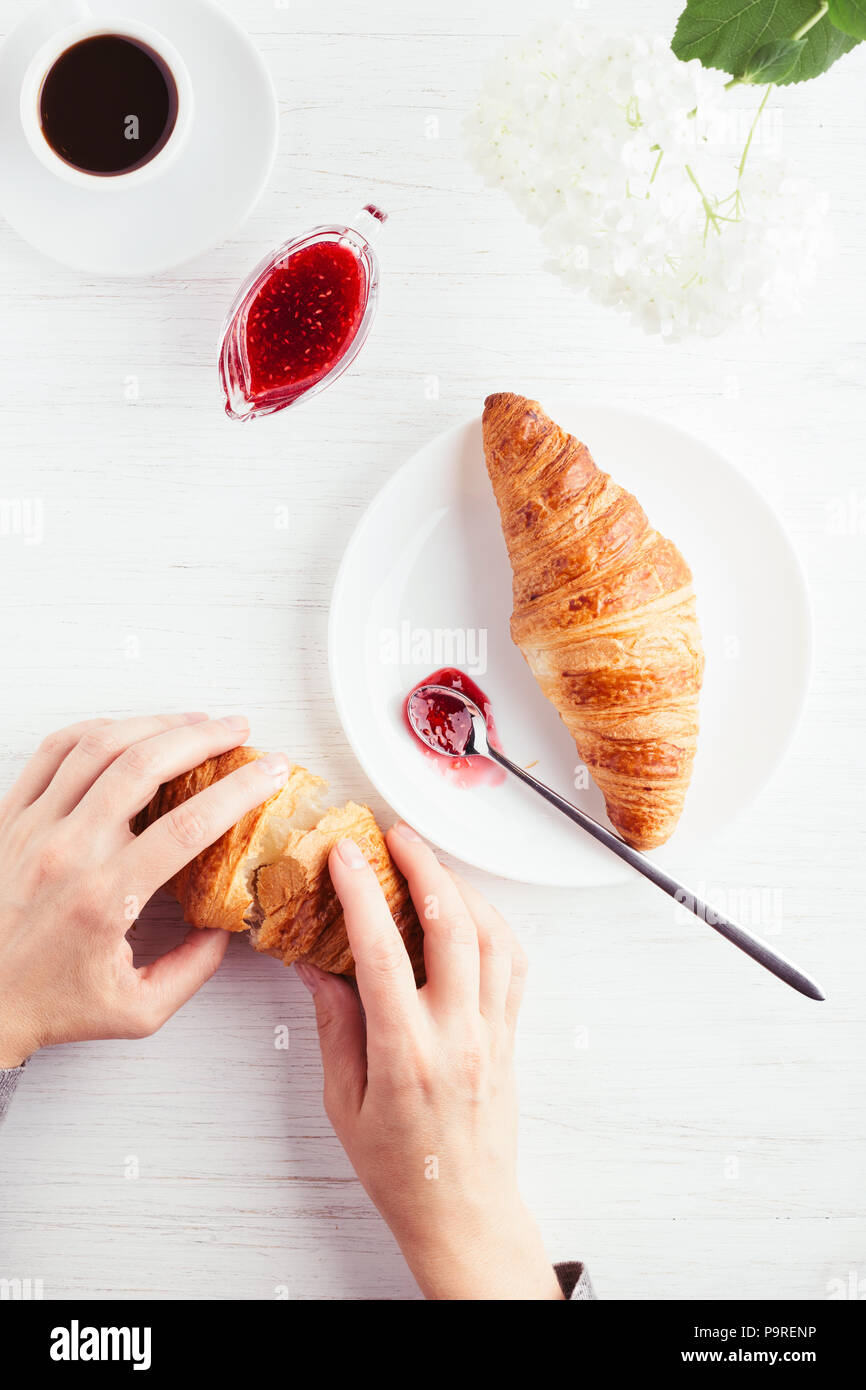 Petit déjeuner traditionnel français Banque de photographies et d’images à haute résolution Alamy