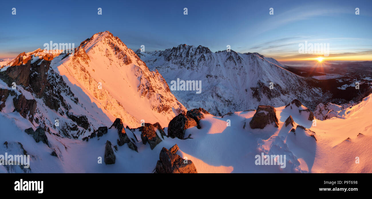 La montagne d'hiver en Slovaquie de Tatras - paysage Solisko Banque D'Images