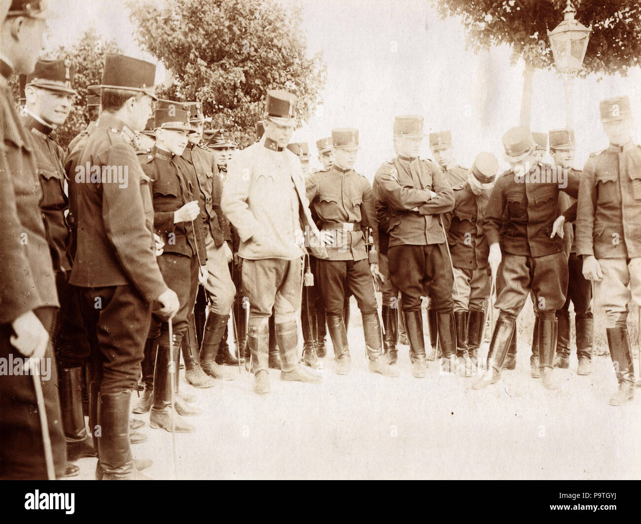360 Császári Műszaki és Királyi Katonai Főiskola (ma HTL Mödling néven tisztje kadétok főiskola) un körében. Fortepan 75941 Banque D'Images
