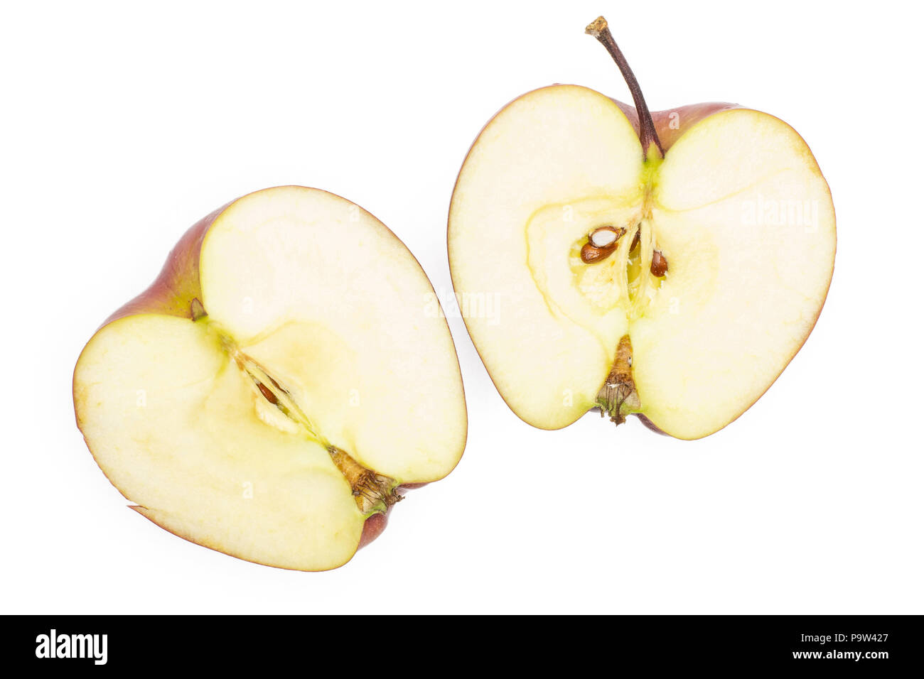 La pomme Red Delicious deux moitiés section flatlay isolé sur fond blanc Banque D'Images
