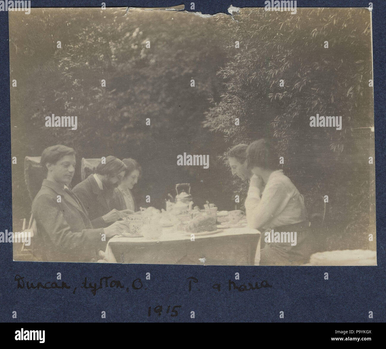 594 Duncan Grant ; (Giles) ; Lytton Strachey Lady Ottoline Morrell ; Philip Edward Morrell ; Maria Huxley (née Nys) de NPG Banque D'Images