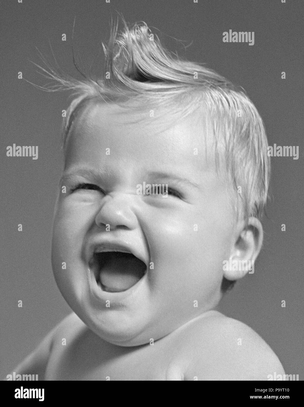 1940 Happy Laughing Baby Girl Blonde Face Portrait B Har001 Hars Juveniles Adorable Bebe Fille Noir Et Blanc De L Origine Ethnique Caucasienne Har001 Old Fashioned Photo Stock Alamy