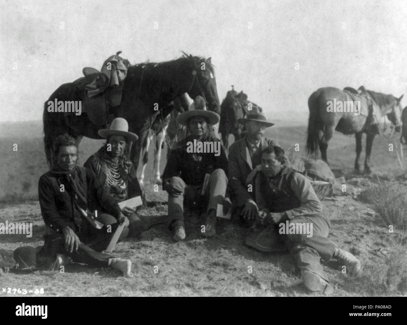607 Edward Curtis avec les indiens Crow 1908 Banque D'Images