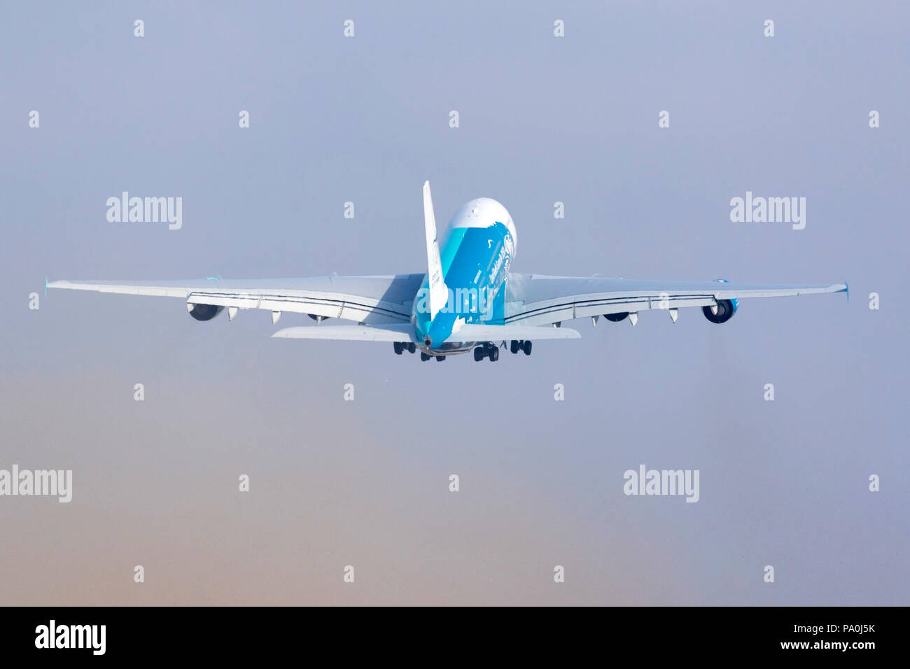 Luqa (Malte, 19 juillet 2018 : Hi Fly Malte Airbus A380-841 [9H]-MIP au départ de Malte après peinture en couleurs spéciales 'Save les récifs coralliens' chez ACM Banque D'Images