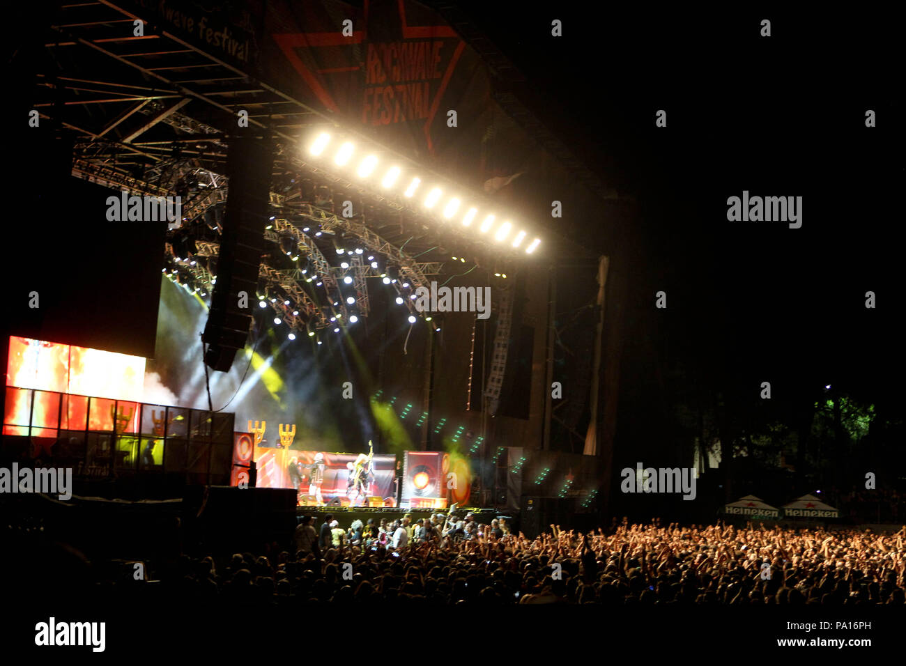 Malakasa, Grèce. 19 juillet, 2018. Fans au Rockwave Festival à Terravibe park, 37km au nord d'Athènes. Aristidis Crédit : Vafeiadakis/ZUMA/Alamy Fil Live News Banque D'Images