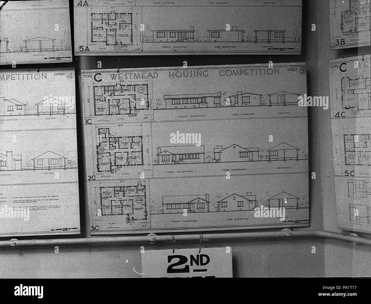 26005 SLNSW 250 plans de bâtiment au ministère de l'éducation pris pour Mr Ashton Building Publishing Company Banque D'Images