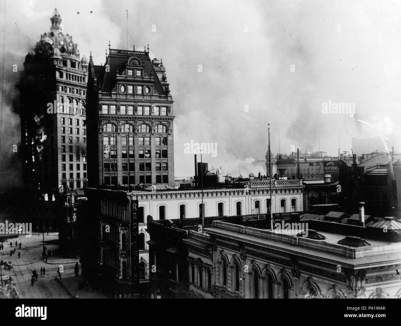 Appel 267, immeuble en feu, tremblement de terre de San Francisco cph.3b04298 Banque D'Images