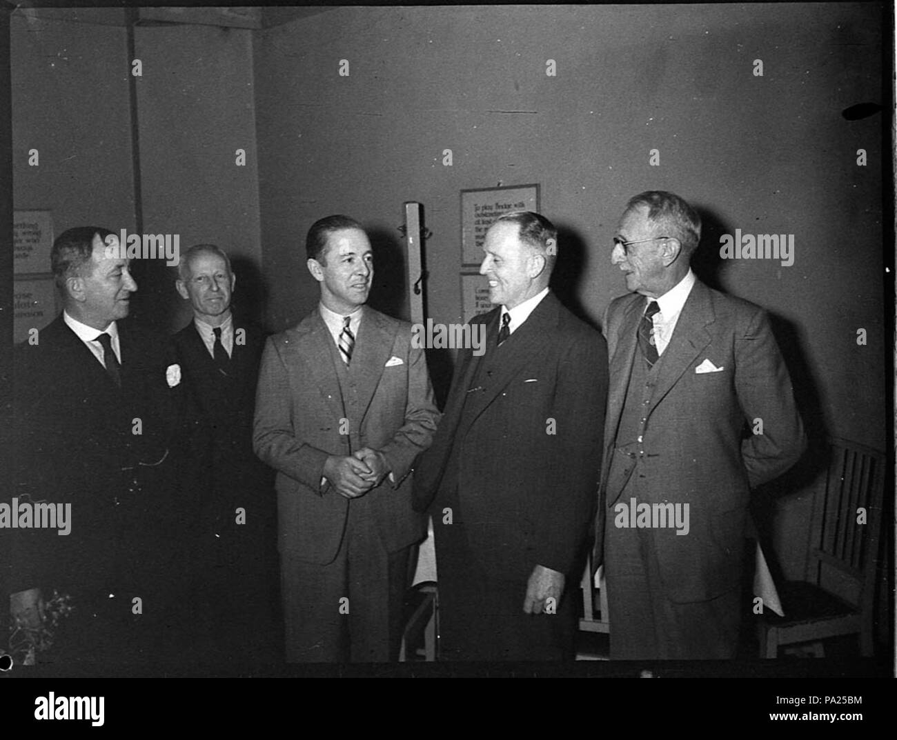 255 30903 SLNSW Juge et Mme Stewart Hôtel Pettys raider victimes Banque D'Images