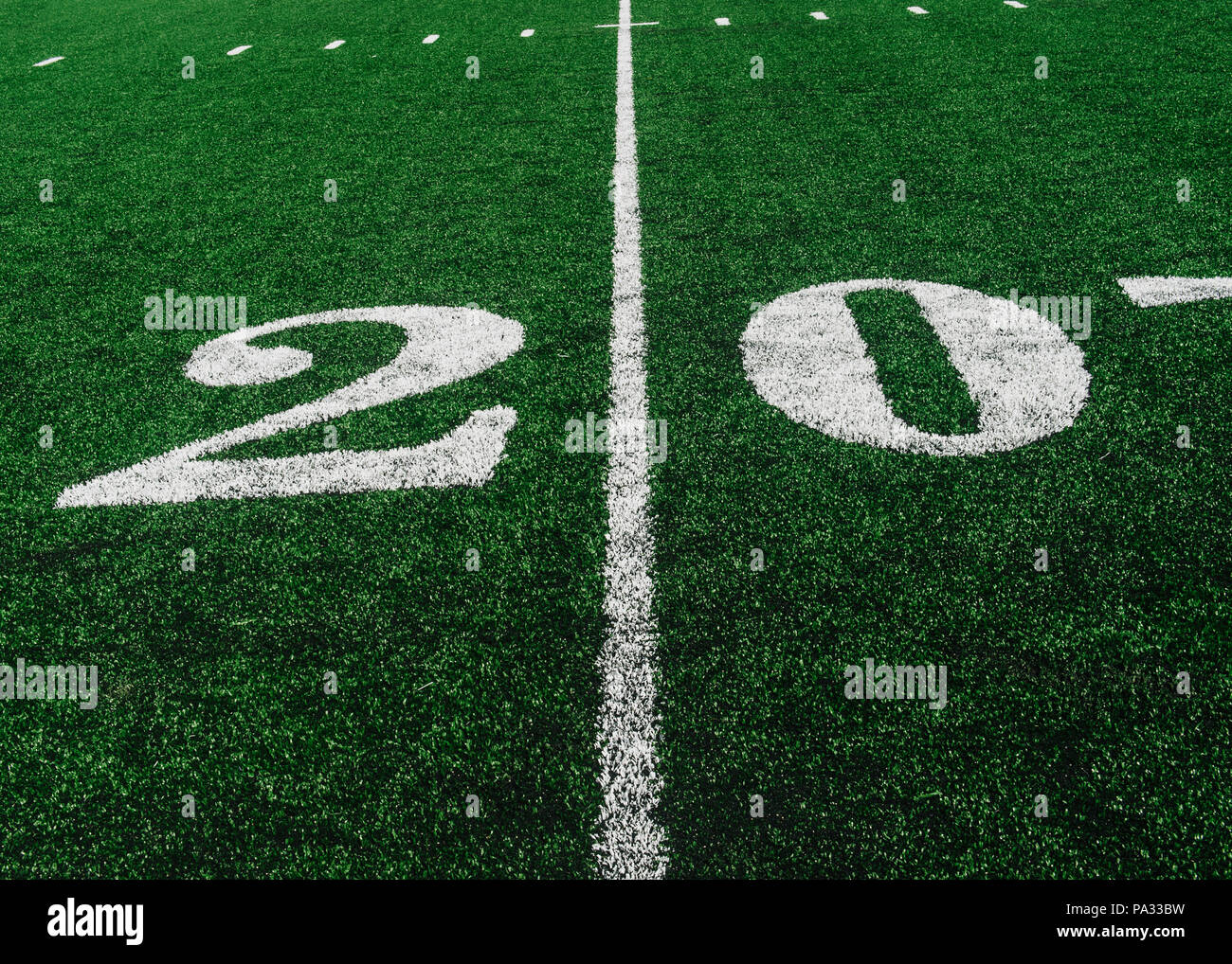 20 Cour Ligne sur American Football Field, Copy Space Banque D'Images