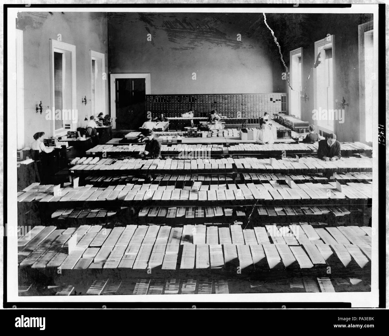 . Anglais : les personnes travaillant dans la Division de la carte à la Bibliothèque du Congrès, Washington, D.C. Entre 1900 et 1920 Carte 280 Division de la Bibliothèque du Congrès 3C18631original u Banque D'Images