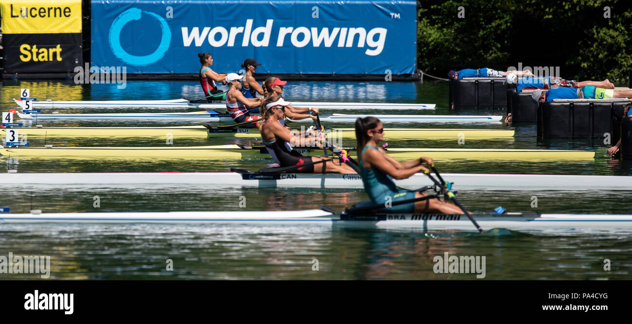 Lucerne, Suisse, 13 juillet 2018, Vendredi, 'SUI W1X', Jeannine GMELIN, 'moves loin' dans le début, dans sa chaleur de la "Women's un rameur en couple', à la Coupe du Monde de la FISA, série n°3, Lac Rotsee, © Peter SPURRIER/Alamy Live News Banque D'Images