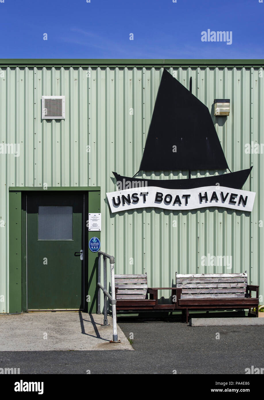 Entrée de l'Unst Boat Haven, musée sur l'histoire maritime du Shetland à Haroldswick, Unst, Shetland, Scotland, UK Banque D'Images
