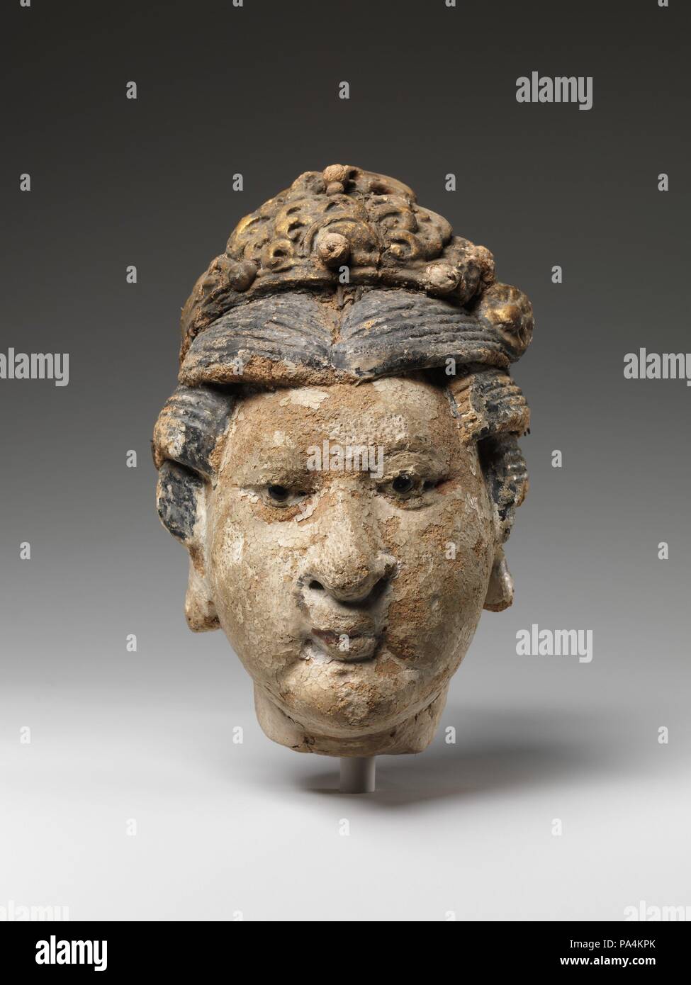 Chef de bord. Culture : la Chine. Dimensions : H. 6 3/8 in. (16,2 cm) ; W. 4 1/4 in. (10,8 cm) ; D. 7 1/2 in. (19,1 cm). Date : 11ème et 12ème siècle. Musée : Metropolitan Museum of Art, New York, USA. Banque D'Images