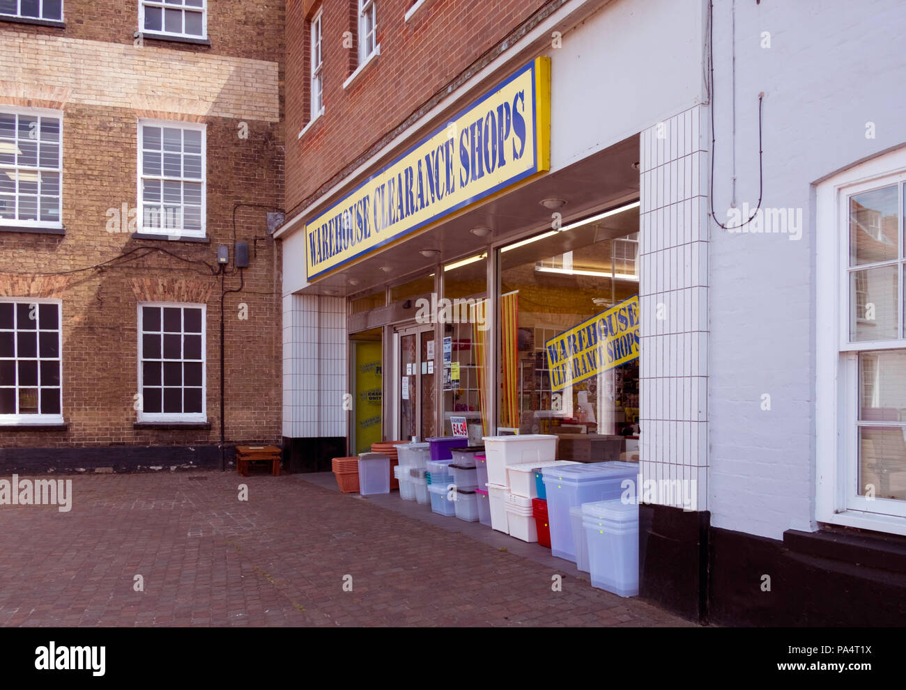 Entrepôt shop situé dans Fakenham Market Place North Norfolk. Banque D'Images