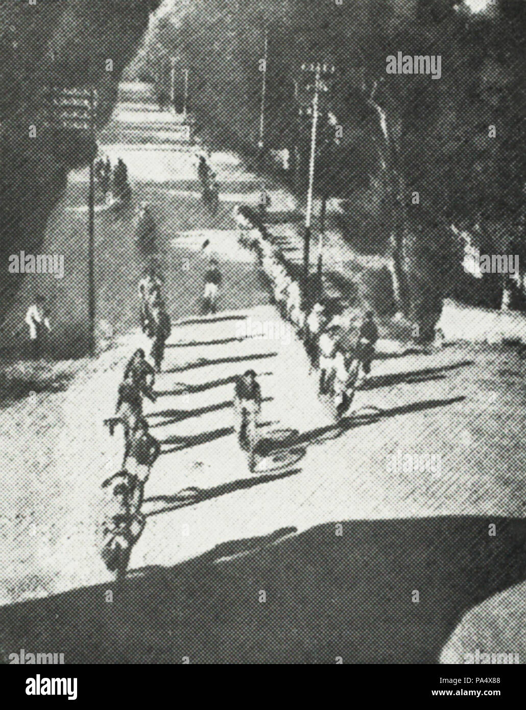 108 guérilleros en formation, Kota Jogjakarta un 200, la plaque avant de la page 65 Banque D'Images